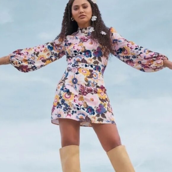 JustFab Floral Long Sleeve Mini Dress – Size S - Picture 1 of 1